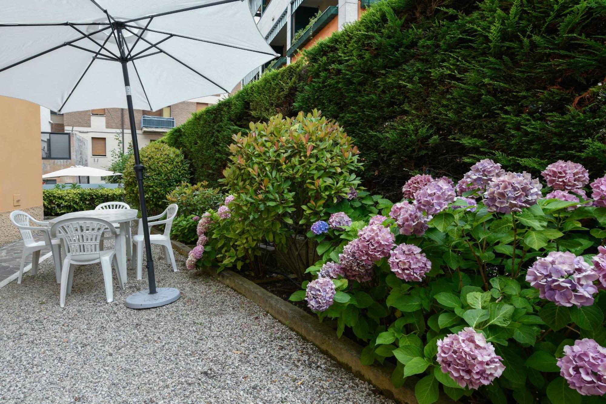 Garden Apartment Бардолино Экстерьер фото
